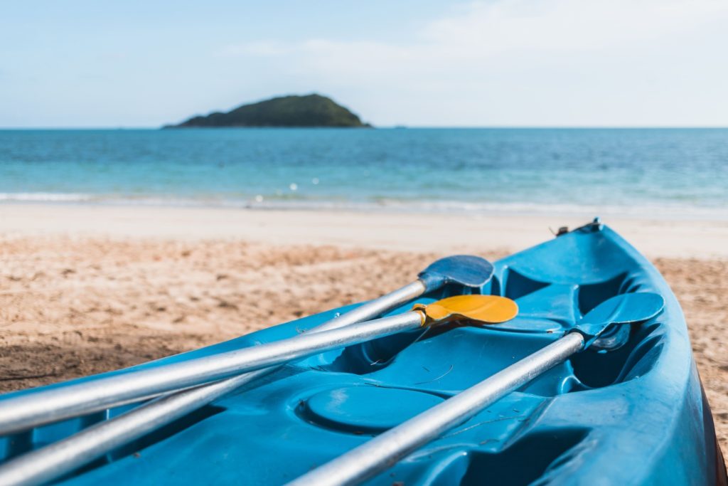  Rent a kayak or paddleboard in Guadeloupe to go to Îlet du Gosier